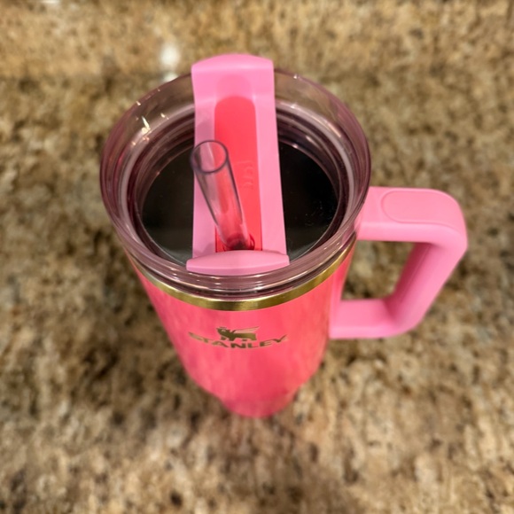 Stanley The Flowstate Quencher H2.0 40oz Tumbler in Pink Paradise Travel Cup - Picture 3 of 11